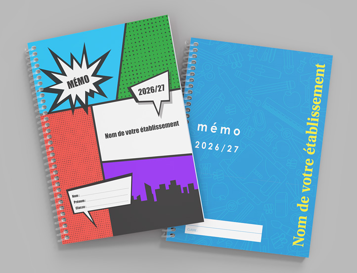 Deux carnets de correspondance pour le collège à reliure spirale. La couverture gauche présente un style bande dessinée vibrant avec des bulles de texte et une silhouette de ville, étiquetée Mémo 2026/27. La couverture de droite est bleue avec un texte jaune et des icônes d'école.