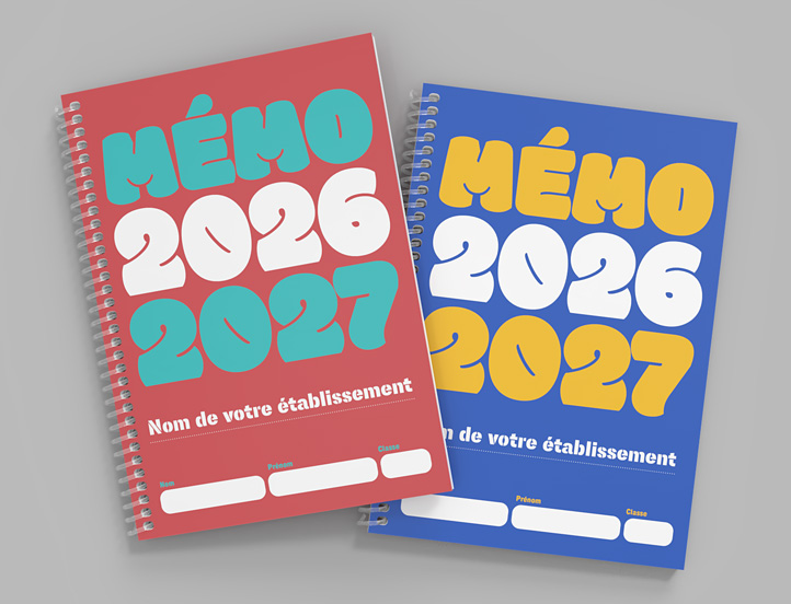 Deux carnets à spirale colorés, l'un rouge et l'autre bleu, tous deux intitulés Mémo 2026 2027 en grandes polices ludiques - parfaits comme carnets de correspondance pour le collège, avec des espaces en dessous pour écrire le nom de l'école, la matière et la classe.