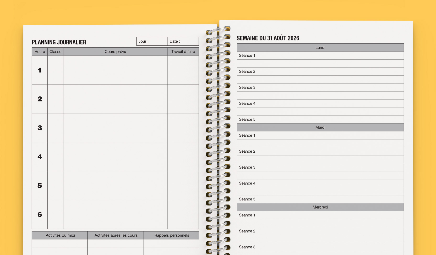 Un agenda à reliure spirale, inspiré des cahiers du professeur classiques, s'ouvre sur un horaire quotidien à gauche et un horaire hebdomadaire jusqu'au 31 août 2025 à droite. Les deux pages sont vierges sur fond jaune, prêtes à être remplies.